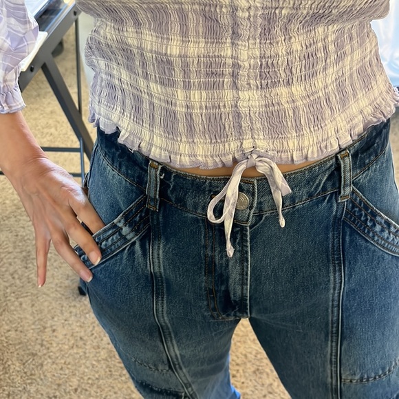 Almost Famous lavender and white top. - Picture 6 of 8